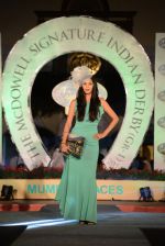 at Signature Derby draw and Reena Shah fashion show in RWITC, Mumbai on 30th Jan 2014